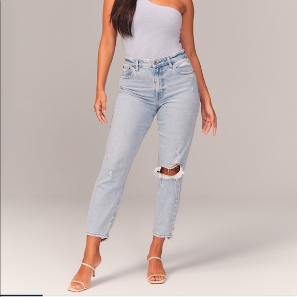 Abercrombie Curve Love Mom Jeans size 27short - Picture 1 of 11